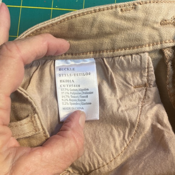 Jeans - Picture 3 of 3